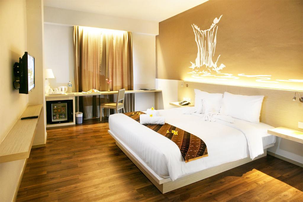 Hotel Grand Zuri Muaraenim Esterno foto